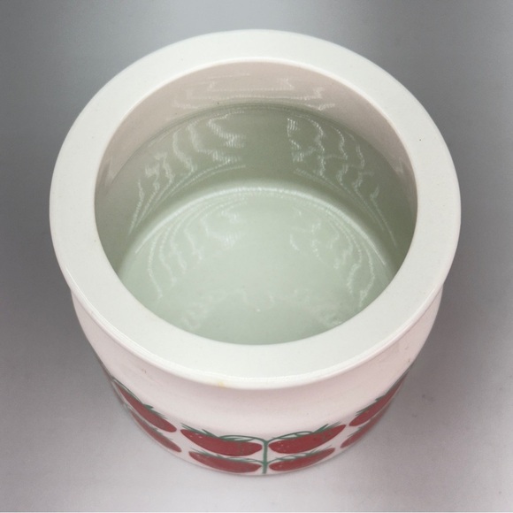 Vintage Arabia Finland Strawberry
Pomona Jam Jar - Picture 4 of 6